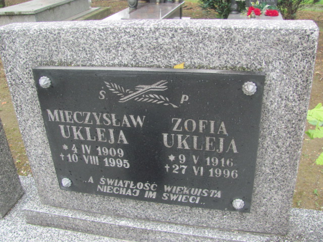 Miczysław Ukleja 1909 Dukla - Grobonet - Wyszukiwarka osób pochowanych