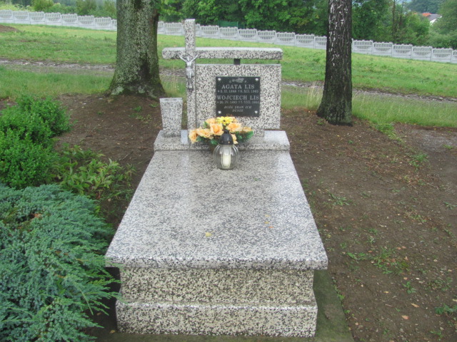 Grób Wojciech Lis