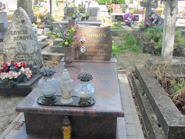 Grób Jan Moroń