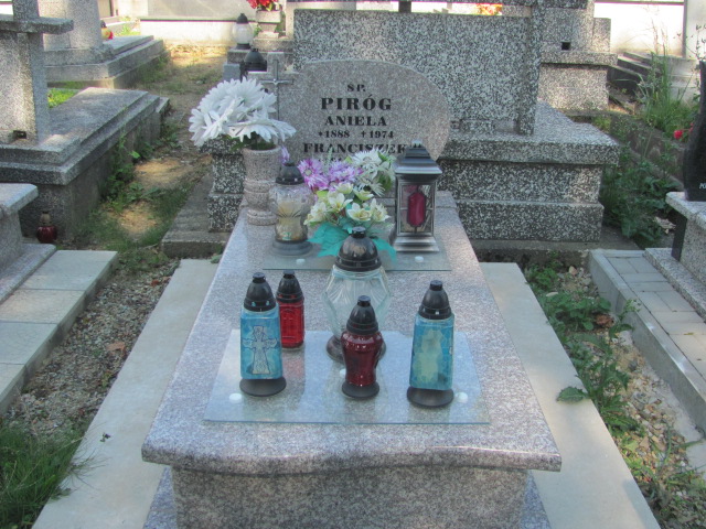 Grób Aniela Piróg