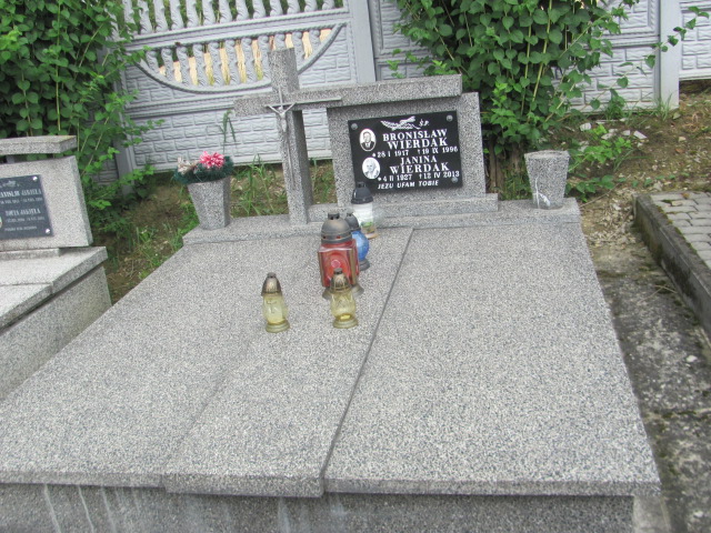 Grób Piotr Jastrzębski